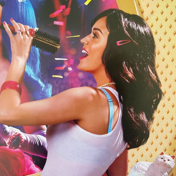 ⭐️$10 - KATY PERRY 'PART OF ME' MOVIE POSTER - RARE COLLECTIBLE - Picture 2 of 2